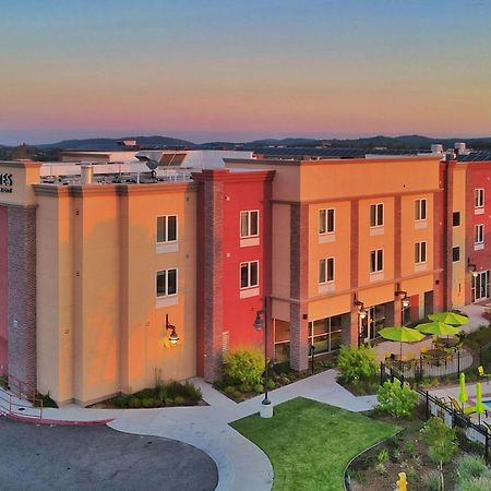 Hotel Vista Sierra Оубърн Екстериор снимка