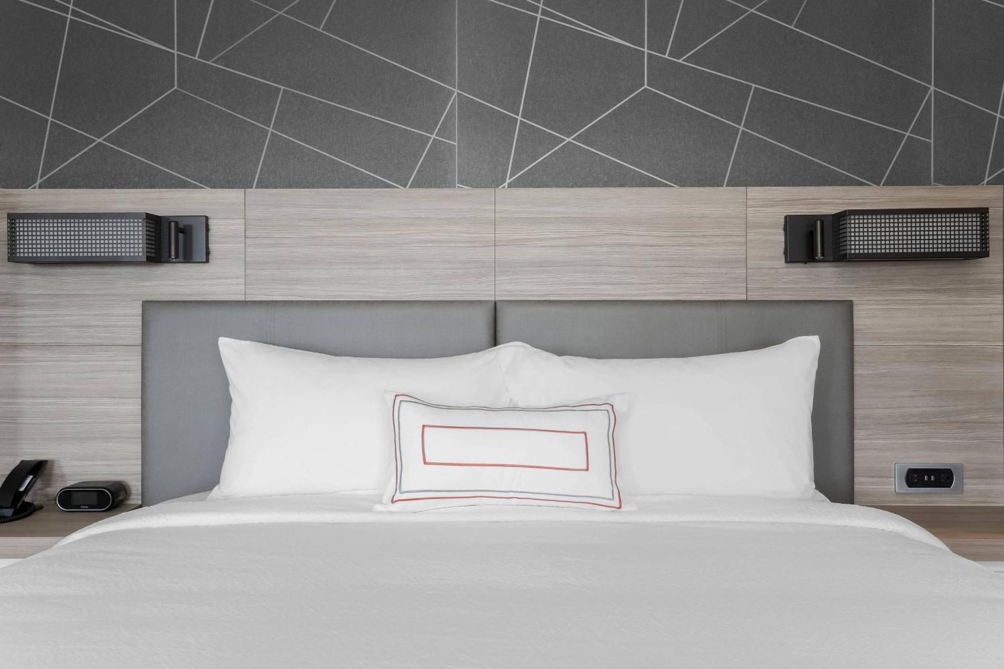 Hotel Vista Sierra Оубърн Екстериор снимка