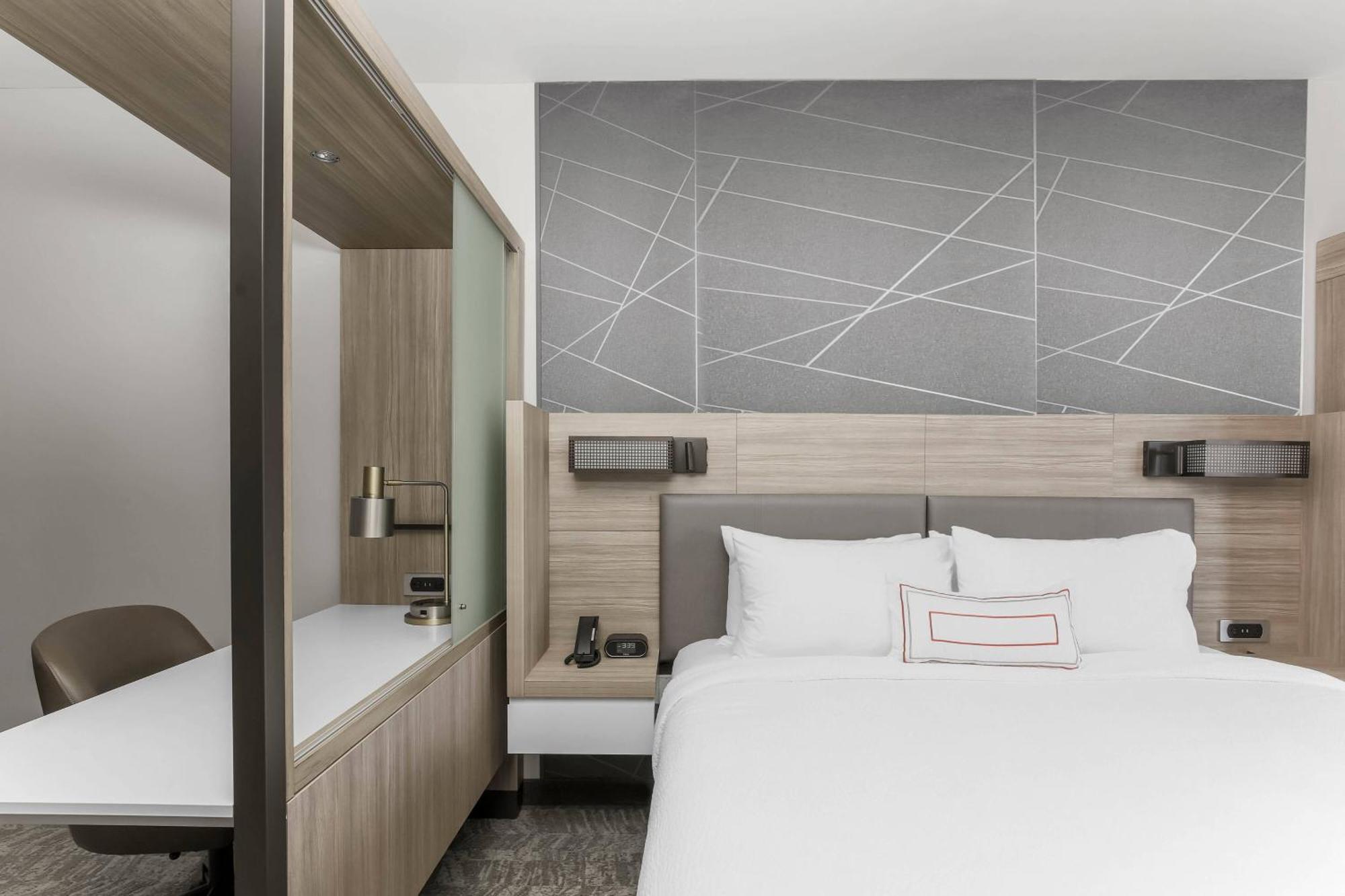 Hotel Vista Sierra Оубърн Екстериор снимка