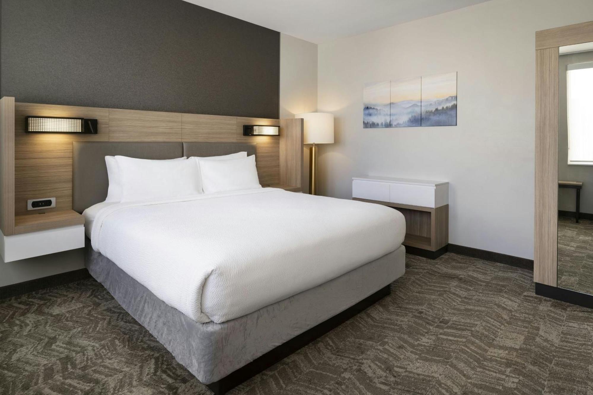 Hotel Vista Sierra Оубърн Екстериор снимка