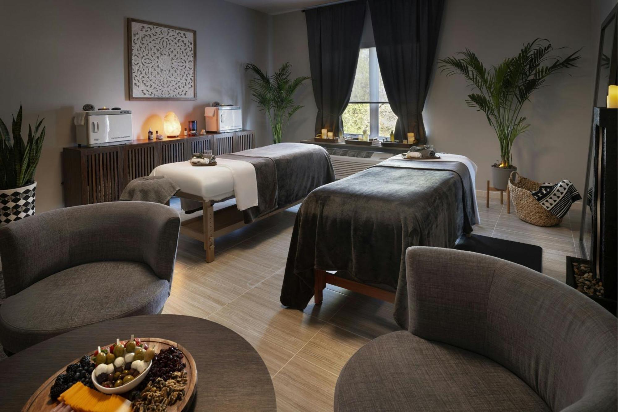Hotel Vista Sierra Оубърн Екстериор снимка