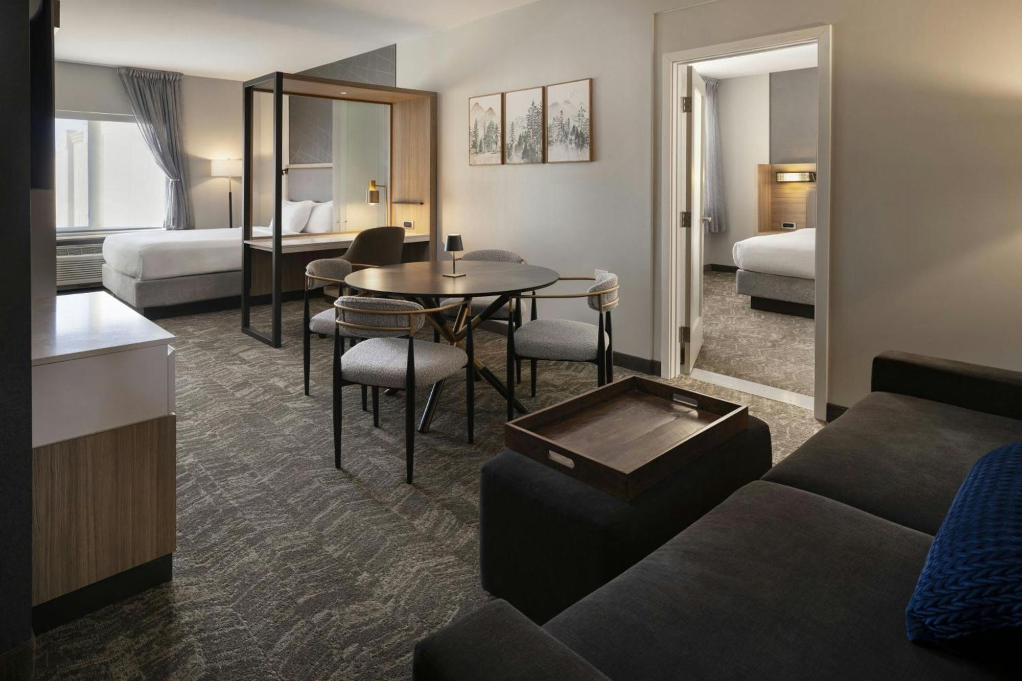 Hotel Vista Sierra Оубърн Екстериор снимка